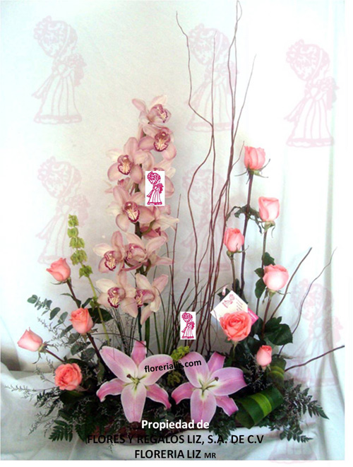 Arreglo de Orquídeas y Rosas F-EX-27 | Florería Liz | Arreglos florales en  Monterrey